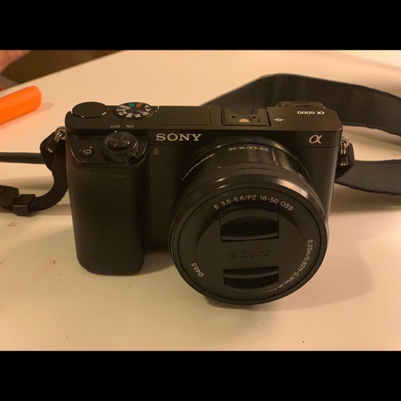 Sony alpha 6000 - Picture 3 of 3